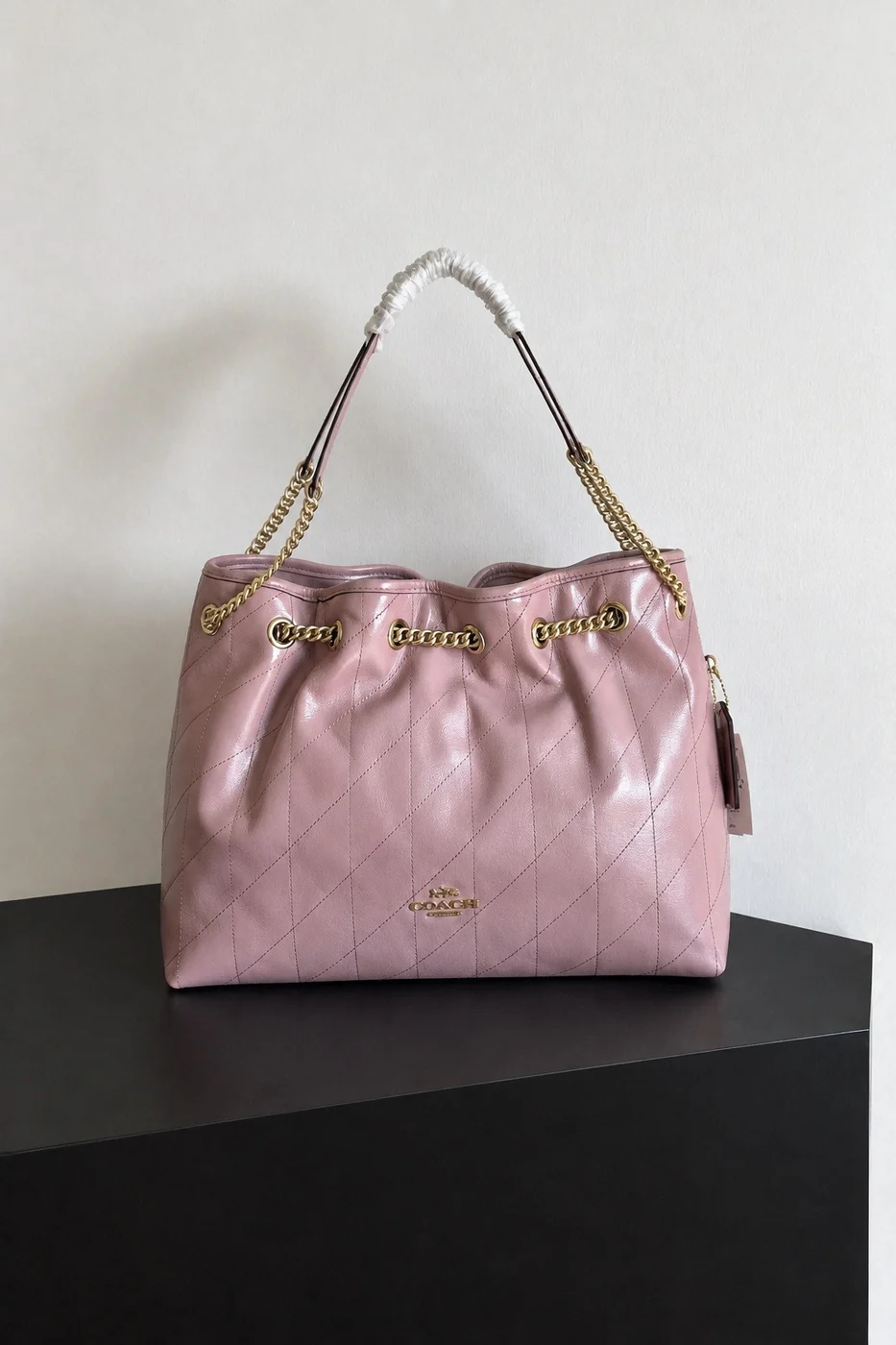 粉色包袋 AI 成品